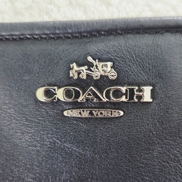 Coach ✨️ Black Leather Crossbody Bag - Picture 12 of 12
